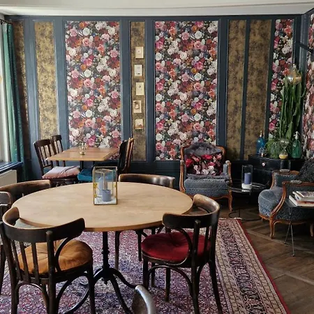 מלון & Bistro Pele-mele